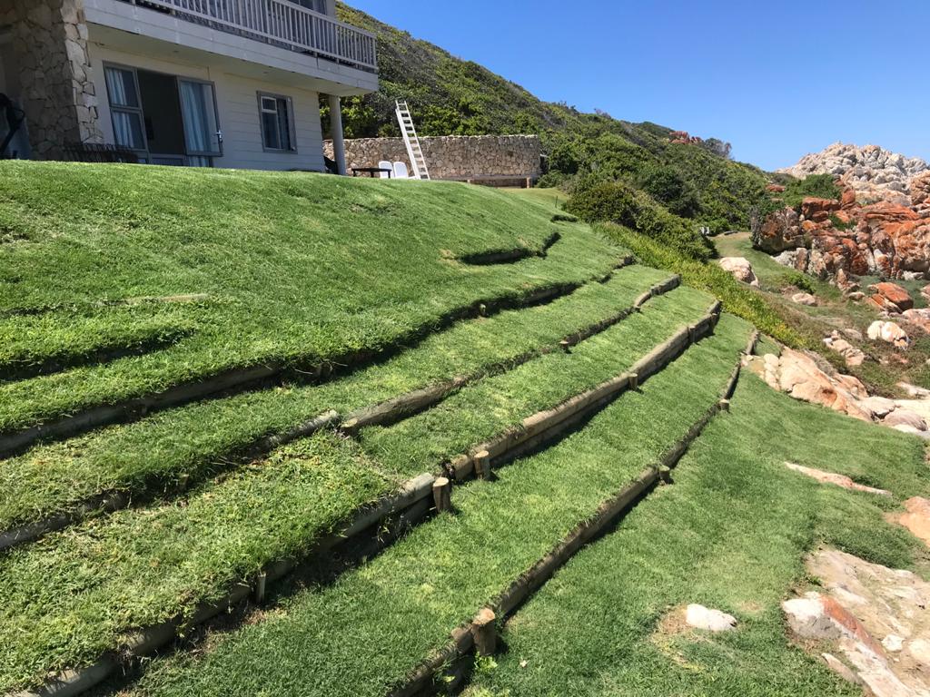 Downhill Lawn at Lawn it Stilbaai
